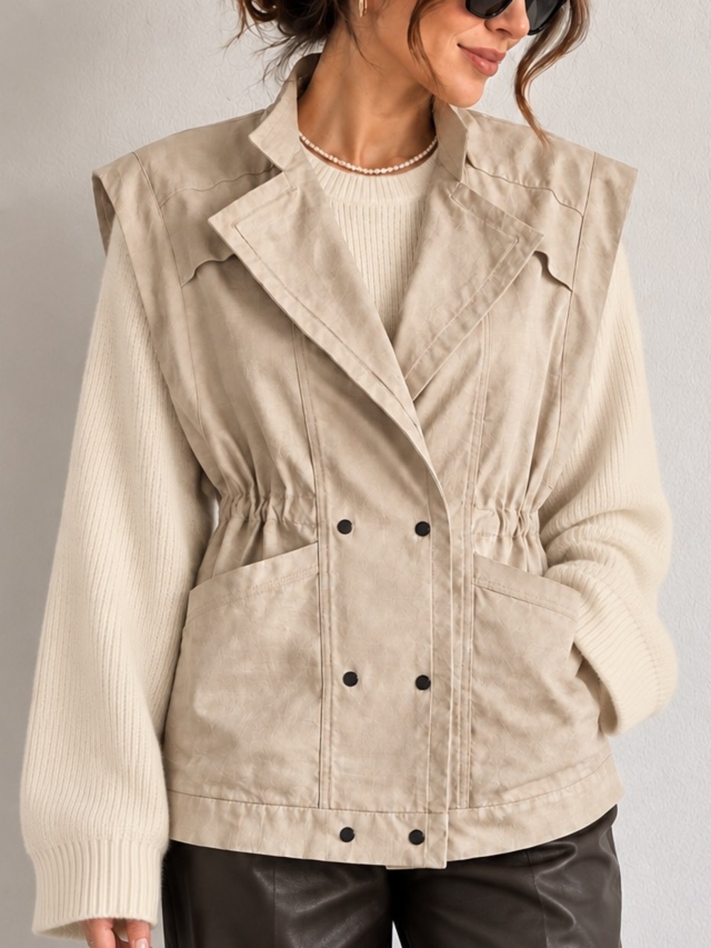 Banana Republic Sleeveless cotton Vest in Cream